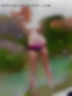 I'm a freaky wife in swing club girl ready to have fun.